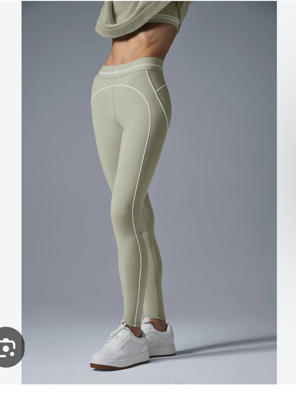 Alo Yoga Airbrush Set in Limestone